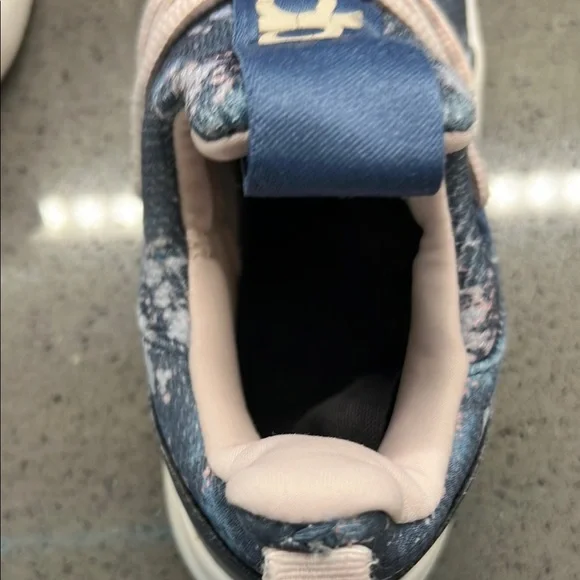 Adidas Blue and Pink Sneakers with Sporty Comfort size 3 1/2 - Picture 5 of 8